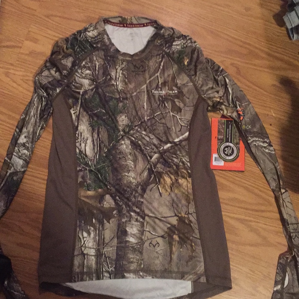 Field and stream camouflage top